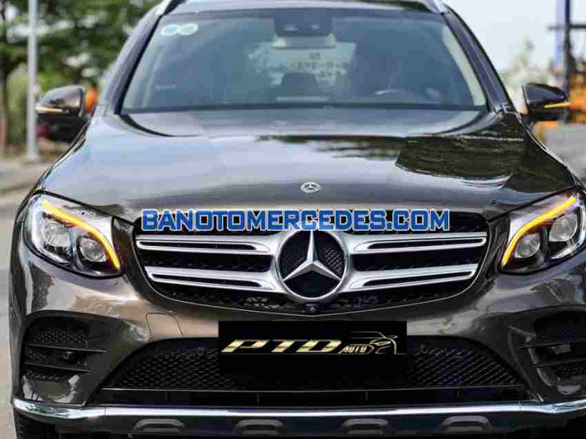 Cần bán Mercedes Benz GLC 300 4Matic 2018, xe đẹp giá rẻ bất ngờ