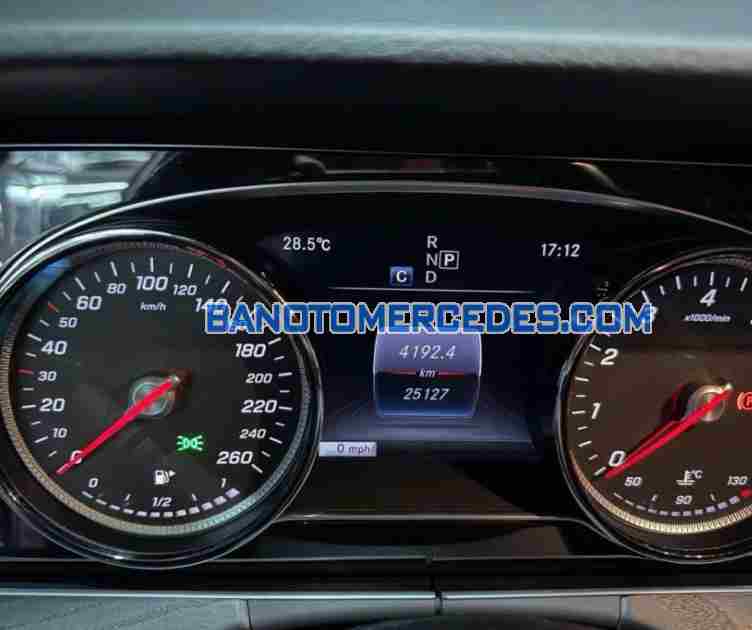 Cần bán nhanh Mercedes Benz E class E250 2018 cực đẹp