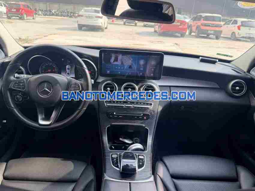 Xe Mercedes Benz C class C200 đời 2017 đẹp bán gấp