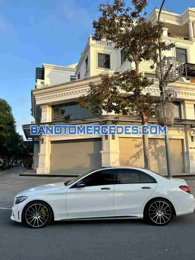 Cần bán xe Mercedes Benz C class C250 AMG sx 2015