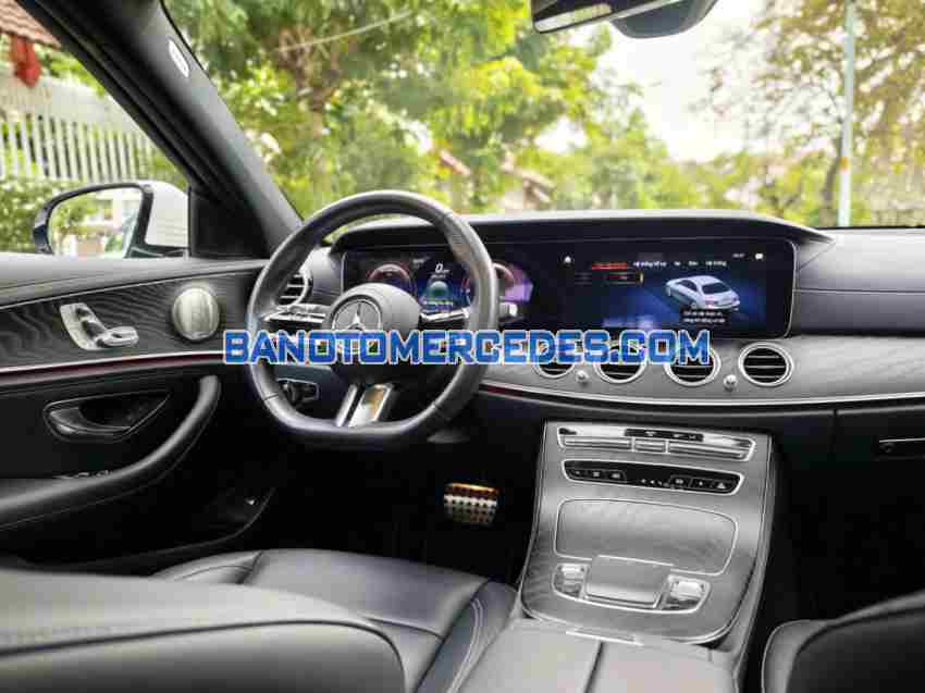 Mercedes Benz E class E300 AMG 2022 Máy xăng, xe đẹp