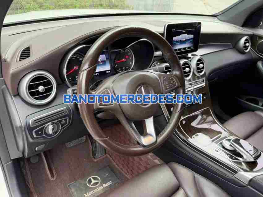 Cần bán xe Mercedes Benz GLC 200 2018 Số tự động màu Trắng