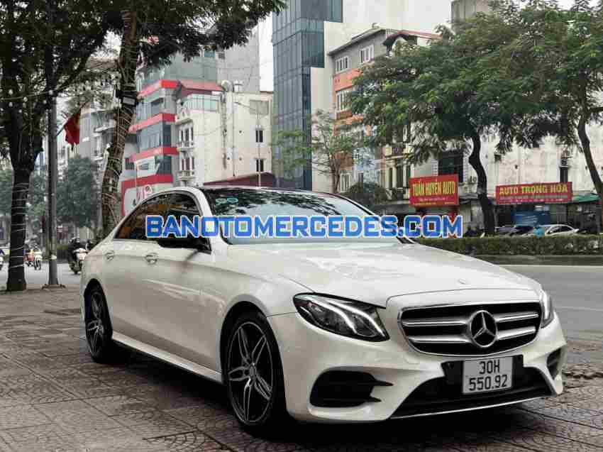 Mercedes Benz E class E300 AMG 2016 Số tự động cực đẹp!