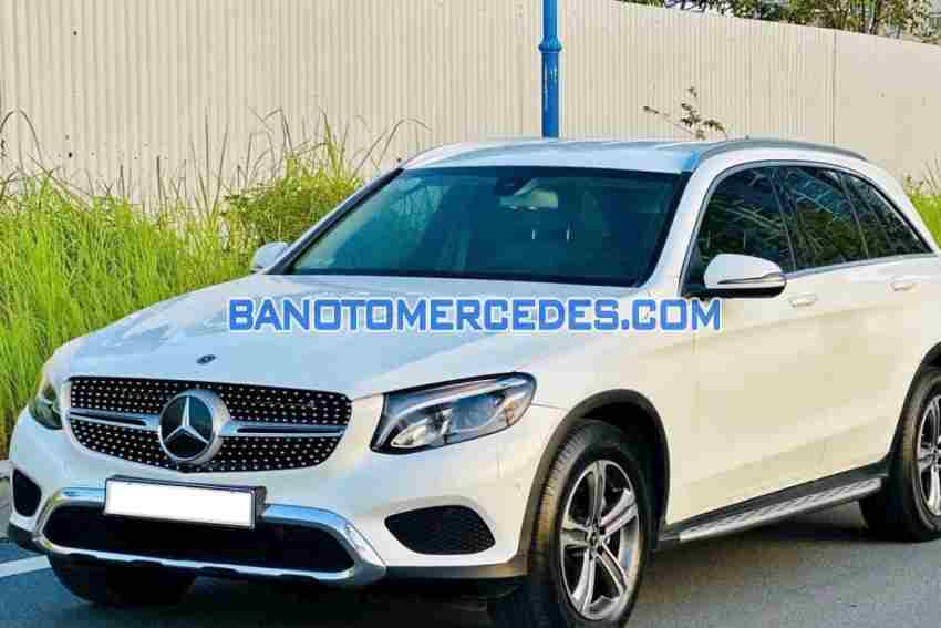 Xe Mercedes Benz GLC 250 4Matic đời 2017 đẹp bán gấp