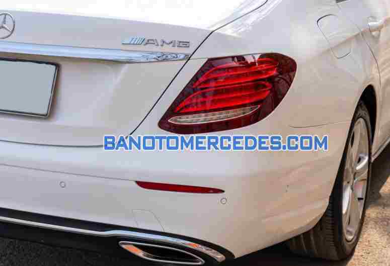 Cần bán xe Mercedes Benz E class E250 đời 2016