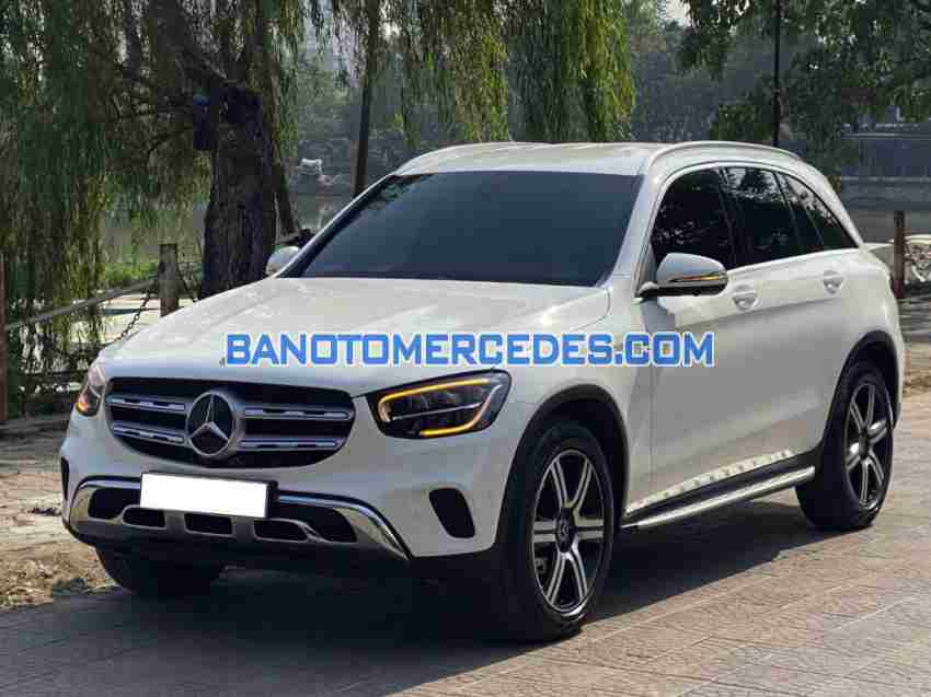 Cần bán xe Mercedes Benz GLC 200 4Matic năm 2021 màu Trắng cực đẹp