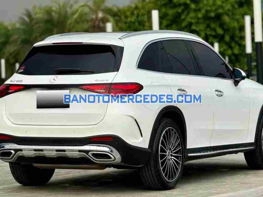 Cần bán xe Mercedes Benz GLC 300 4Matic màu Trắng 2024