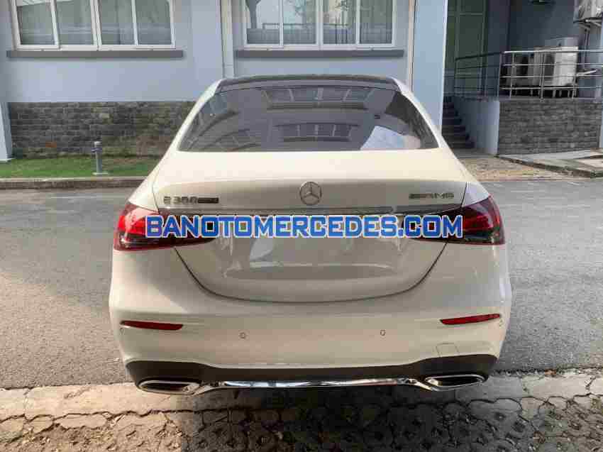 Mercedes Benz E class E300 AMG năm 2022 cần bán