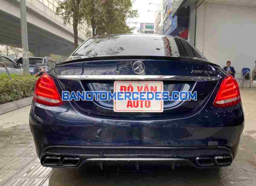 Cần bán gấp xe Mercedes Benz C class C200 năm 2017, màu Xanh, Số tự động