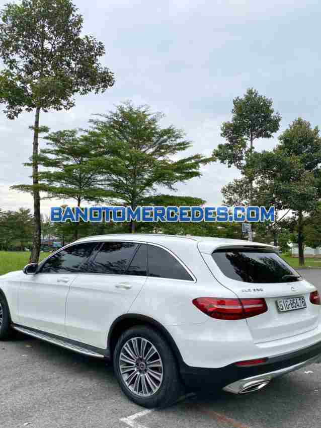 Bán xe Mercedes Benz GLC 250 4Matic đời 2018 - Giá tốt