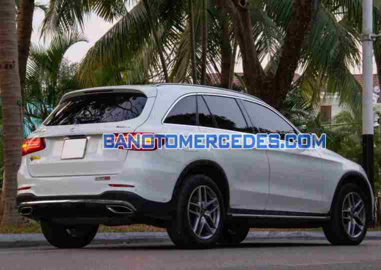 Bán Mercedes Benz GLC 300 4Matic đời 2018 xe đẹp - giá tốt