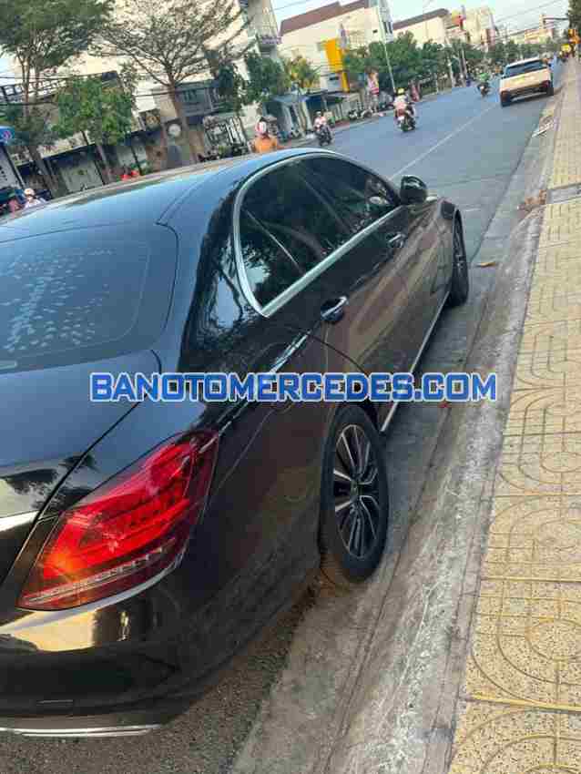 Xe Mercedes Benz C class C200 đời 2019 đẹp bán gấp