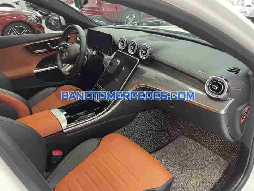 Cần bán xe Mercedes Benz C class C300 AMG 2022, xe đẹp