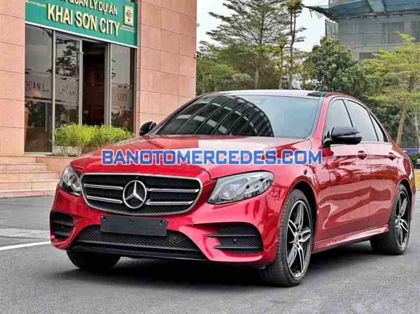 Cần bán nhanh Mercedes Benz E class E300 AMG 2019 cực đẹp