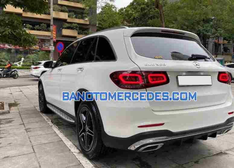 Cần bán xe Mercedes Benz GLC 300 4Matic đời 2021