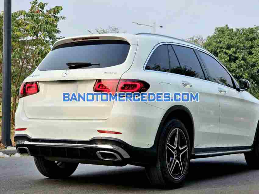 Bán Mercedes Benz GLC 300 4Matic, màu Trắng, Máy xăng, 2020