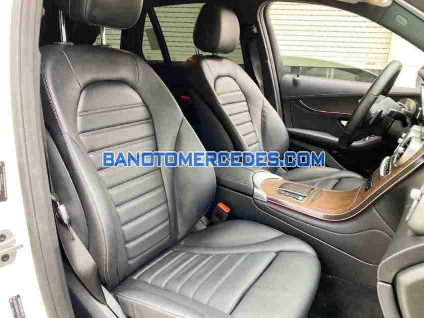 Mercedes Benz GLC 200 4Matic 2020 giá cực tốt