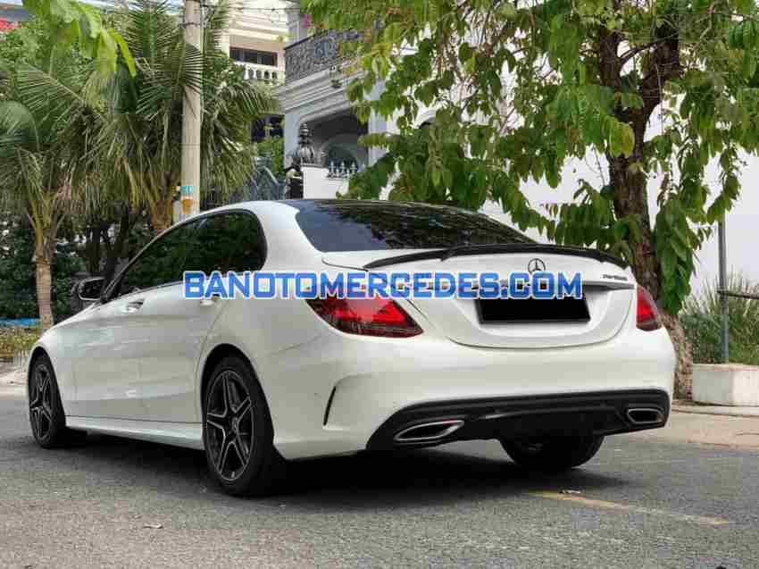 Cần bán xe Mercedes Benz C class C300 AMG 2019, xe đẹp