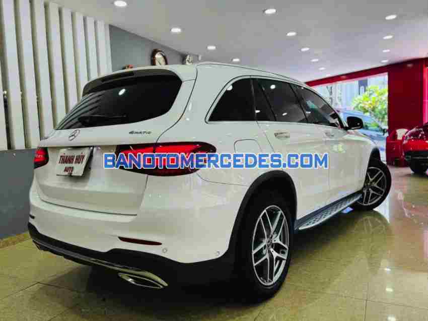 Bán xe Mercedes Benz GLC 300 4Matic đời 2017 - Giá tốt