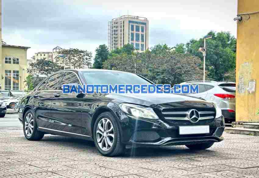 Cần bán gấp Mercedes Benz C class C200 năm 2015 giá cực tốt