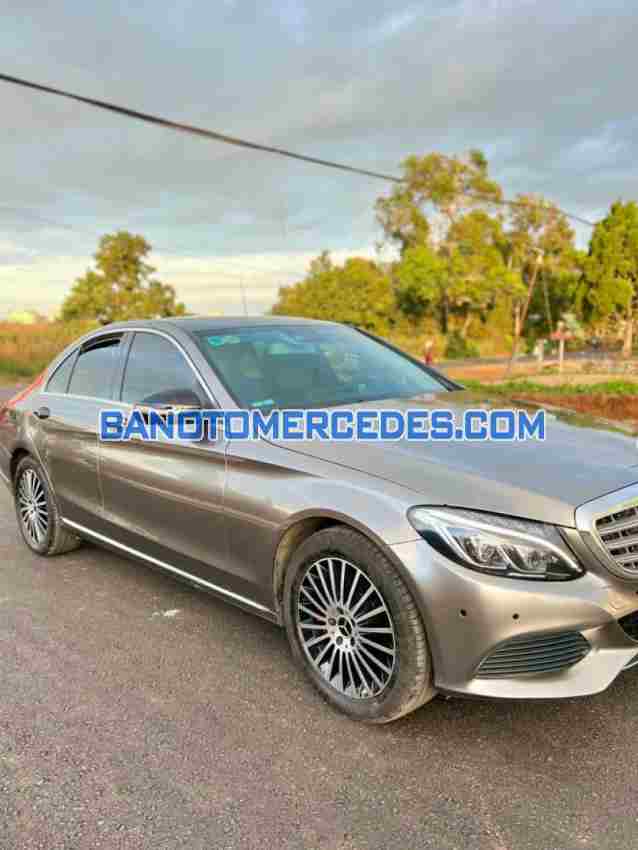 Cần bán Mercedes Benz C class C250 Exclusive 2015, xe đẹp giá rẻ bất ngờ