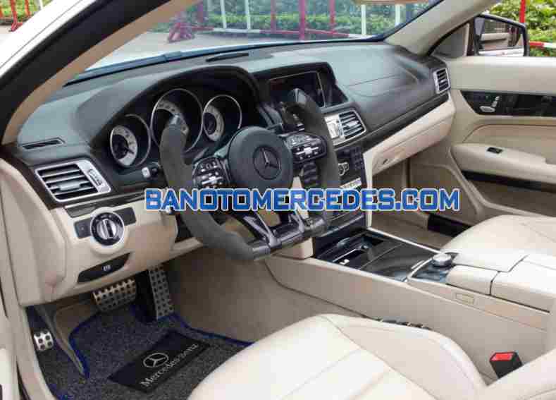 Cần bán gấp Mercedes Benz E class E400 AMG Cabriolet đời 2015, màu Trắng