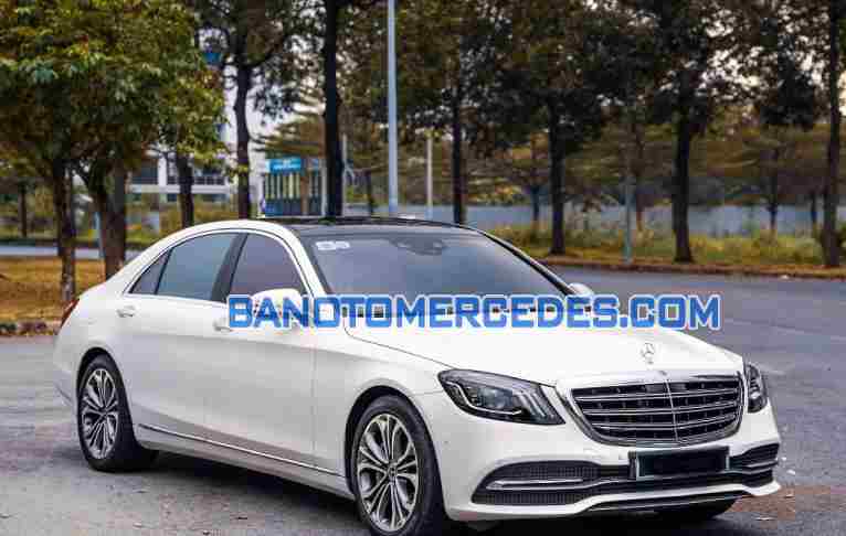 Cần bán gấp Mercedes Benz S class S450L Luxury đời 2020, màu Trắng