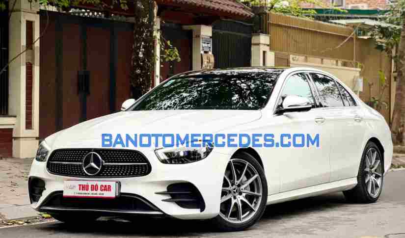 Cần bán gấp Mercedes Benz E class E300 AMG 2020 - Xe đẹp - Giá tốt