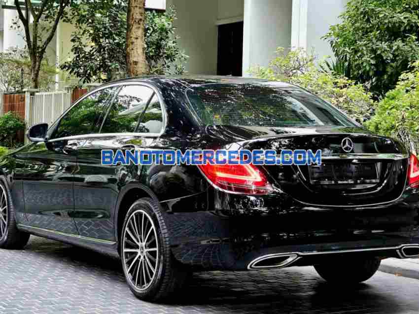 Cần bán nhanh Mercedes Benz C class C200 Exclusive 2018 cực đẹp