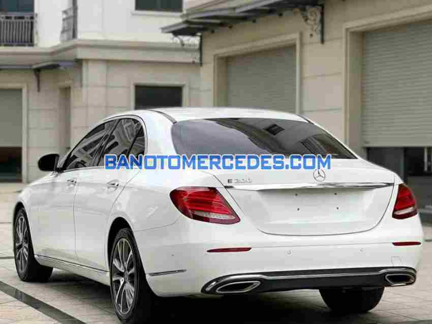 Bán Mercedes Benz E class E200 Exclusive, màu Trắng, Máy xăng, 2020