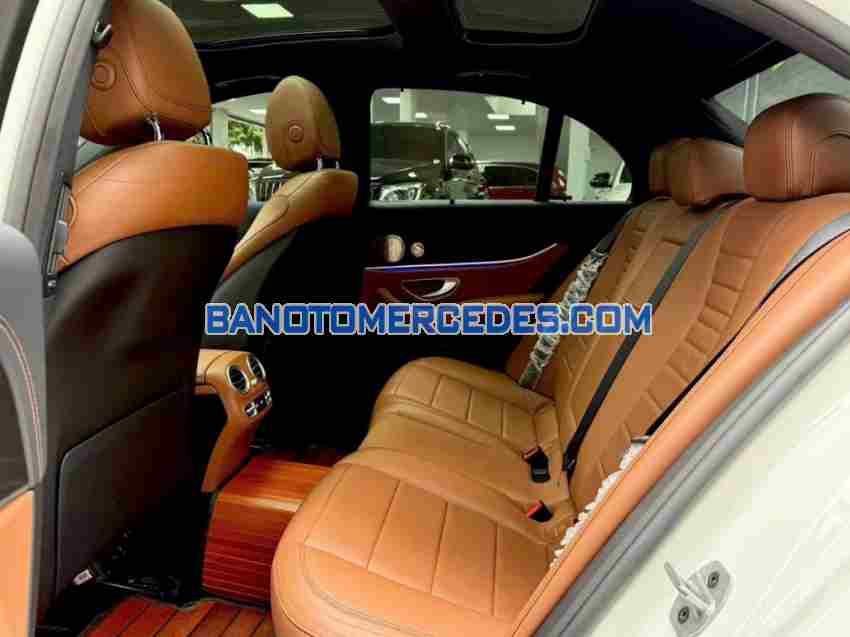 Mercedes Benz E class E300 AMG 2020 Máy xăng đẹp long lanh