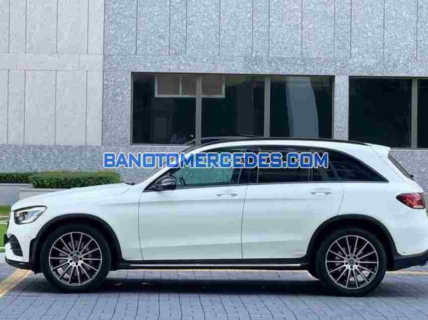 Cần bán gấp xe Mercedes Benz GLC 300 4Matic 2021 màu Trắng