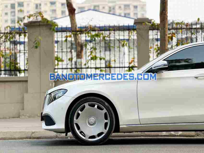 Cần bán xe Mercedes Benz E class E200 2019, xe đẹp