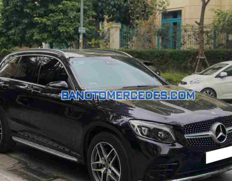 Cần bán Mercedes Benz GLC 300 4Matic Máy xăng 2018 màu Đen