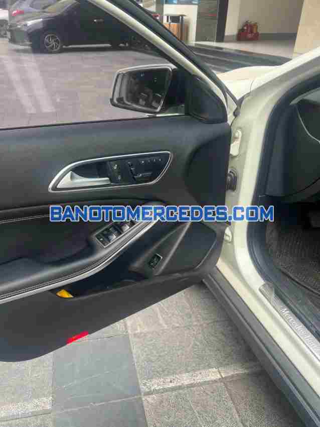 Mercedes Benz GLA class GLA 200 năm 2014 cần bán