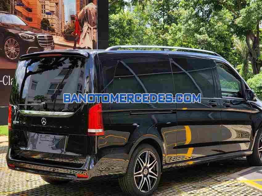 Bán xe Mercedes Benz V class V250 AMG 2025, màu Đen