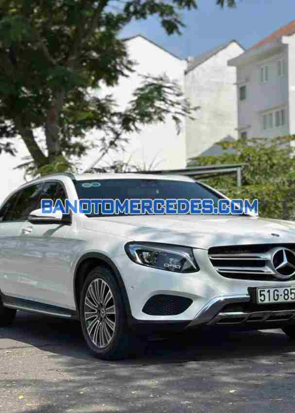 Cần bán xe Mercedes Benz GLC 250 4Matic sx 2018