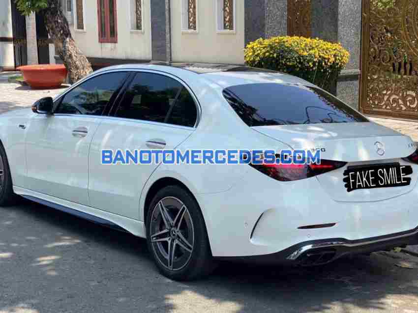 Cần bán gấp Mercedes Benz C class C300 AMG 2022 - Xe đẹp - Giá tốt