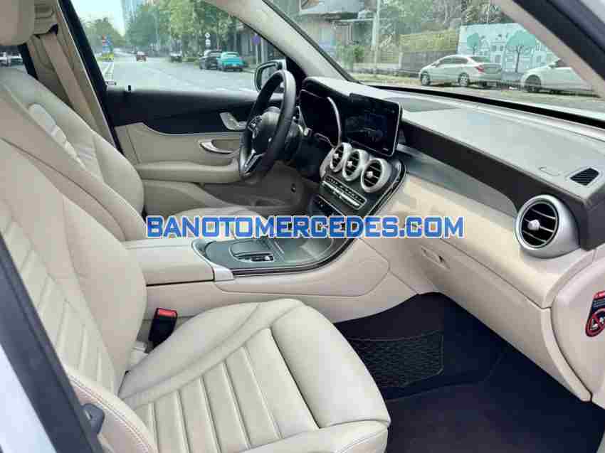 Cần bán nhanh Mercedes Benz GLC 300 4Matic 2020 cực đẹp