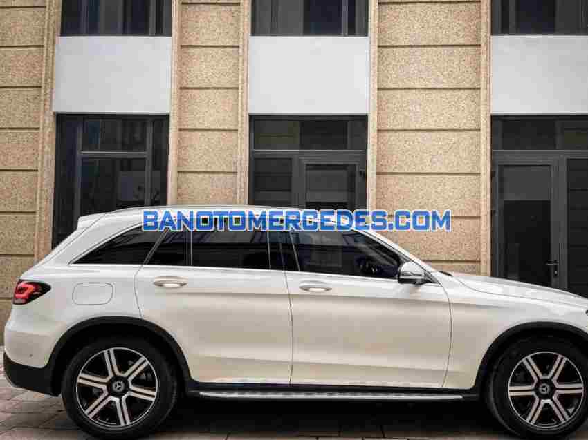 Cần bán gấp Mercedes Benz GLC 200 4Matic 2020 - Xe đẹp - Giá tốt