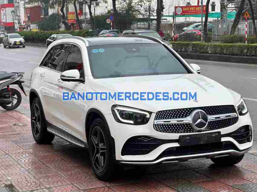 Cần bán gấp Mercedes Benz GLC 300 4Matic 2020 - Xe đẹp - Giá tốt