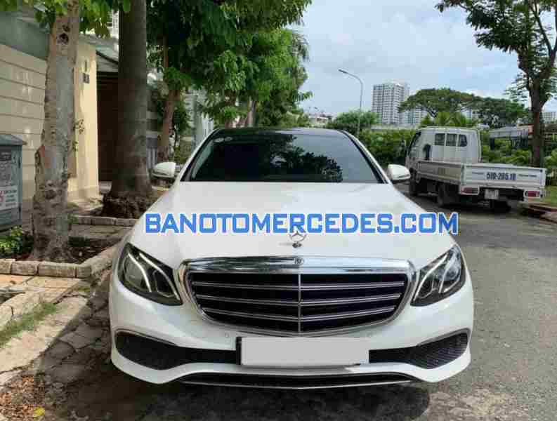 Cần bán xe Mercedes Benz E class E200 2017 Số tự động màu Trắng