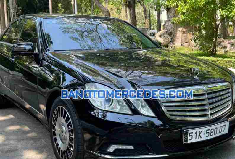 Cần bán Mercedes Benz E class E300 2010 xe đẹp