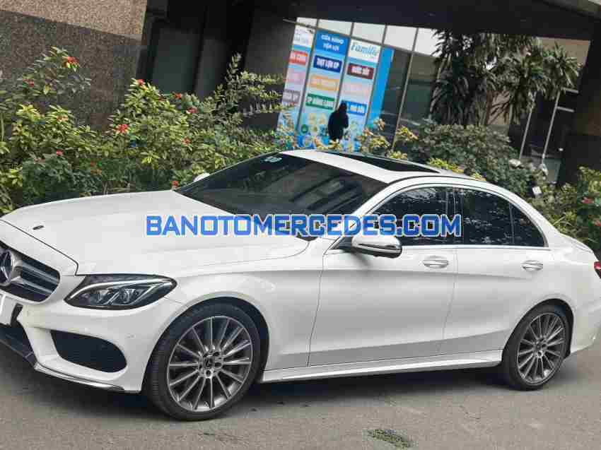 Cần bán xe Mercedes Benz C class C300 AMG 2017, xe đẹp