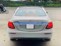 Cần bán gấp xe Mercedes Benz E class E200 năm 2016, màu Trắng, Số tự động