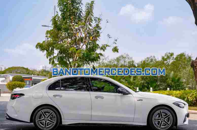 Cần bán xe Mercedes Benz C class C300 AMG năm 2021 màu Trắng cực đẹp