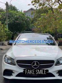 Cần bán xe Mercedes Benz C class C300 AMG màu Trắng 2019