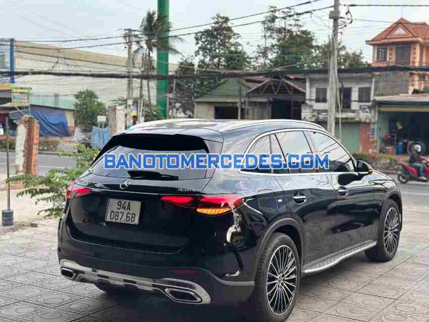 Mercedes Benz GLC 300 4Matic model 2023 xe chuẩn hết ý