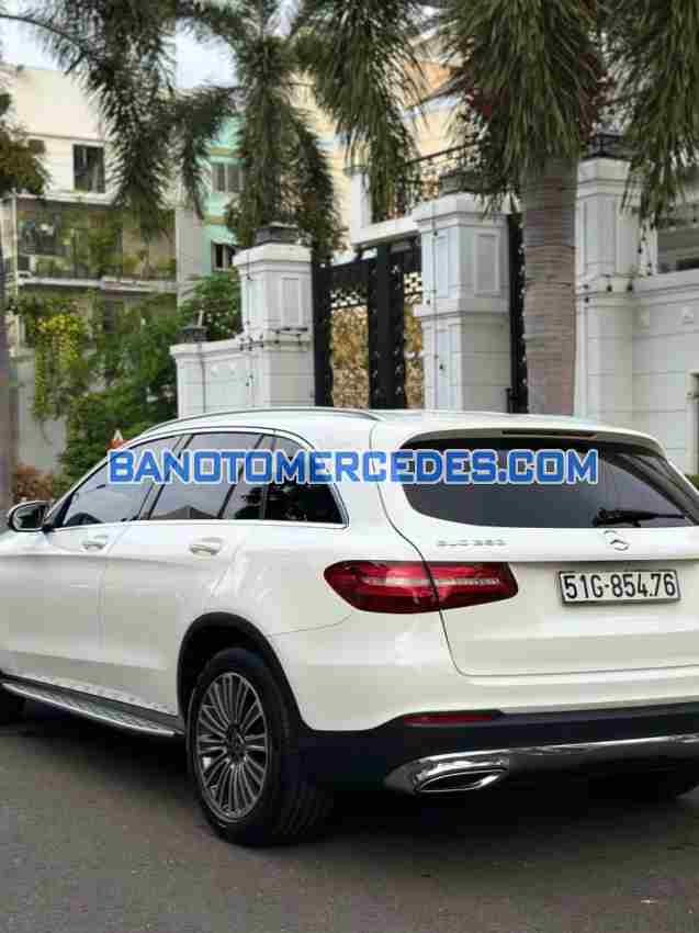 Cần bán xe Mercedes Benz GLC 250 4Matic sx 2018