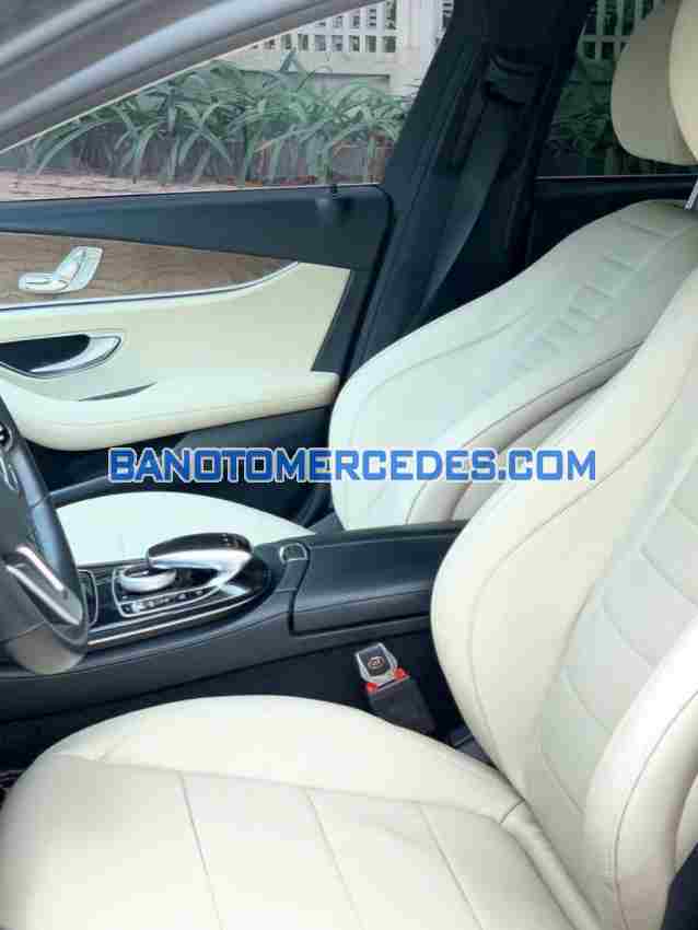 Cần bán Mercedes Benz E class E200 2017 xe đẹp